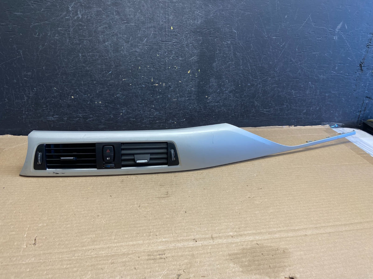 2012-2018 BMW F30 3 320i 328i Front Center Dash Air Vent Panel Trim OE AH1509 DG0