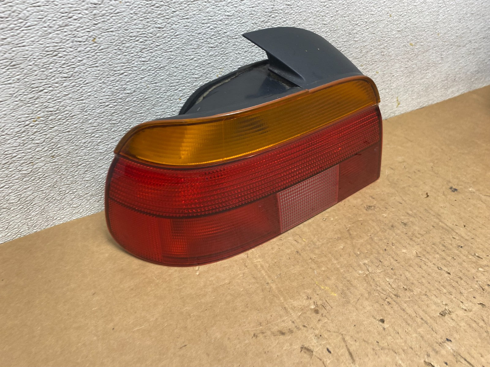 1996-2000 BMW 5-SERIES E39 528i 540i Left Driver Side LH Tail Light Oem Q7416 DW2