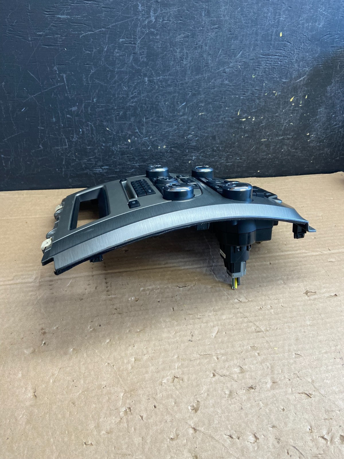2010 to 2012 Ford Fusion Radio Climate Control A/C Control AF2565 DG1