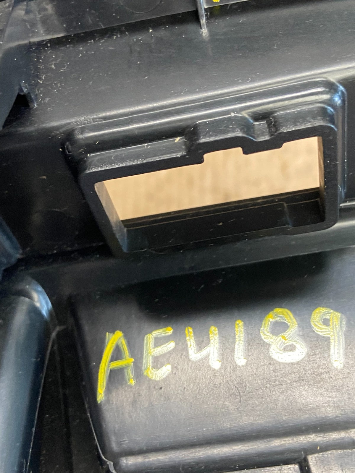 1999 to 2003 Lexus RX300 dash Console Center Shifter Floor Bezel AE4189 DG6