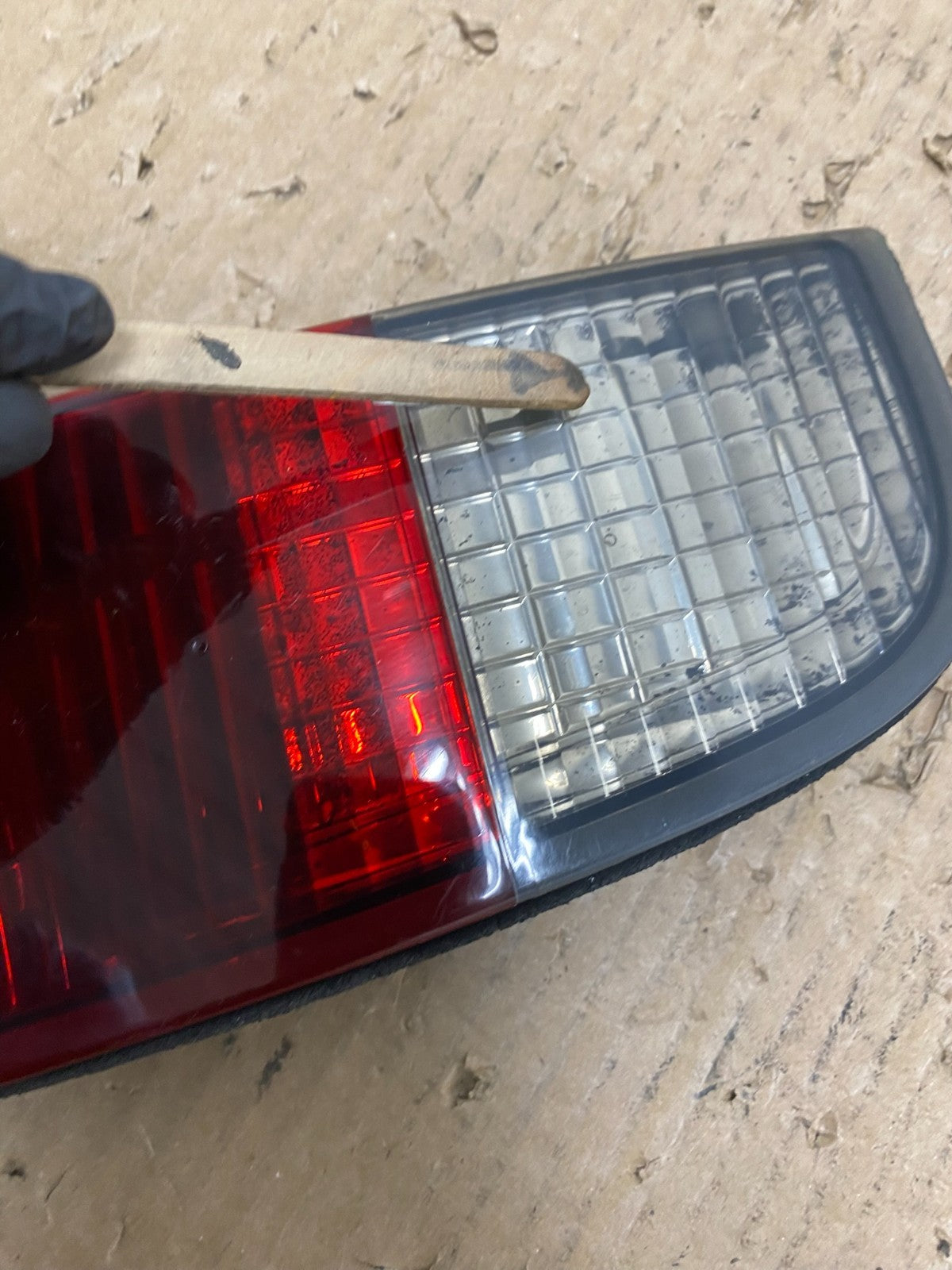 2003 2004 2005 2006 Lincoln Ls Left Driver LH Inner Tail Light Oem T7704 DW4