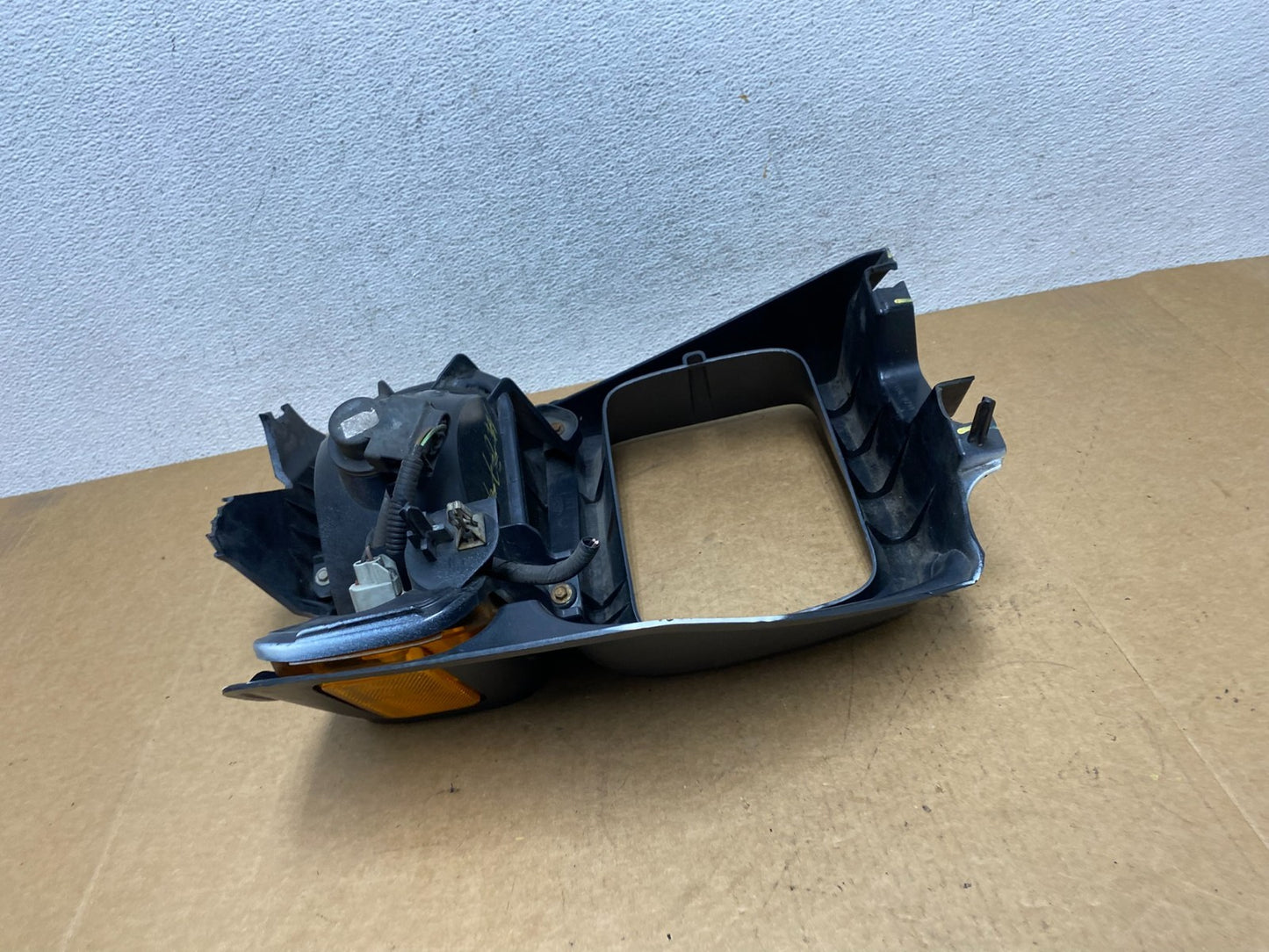 2008-2017 Ford E150 E250 E350 Van Left Side Headlight Bezel Trim AE3006 DW9