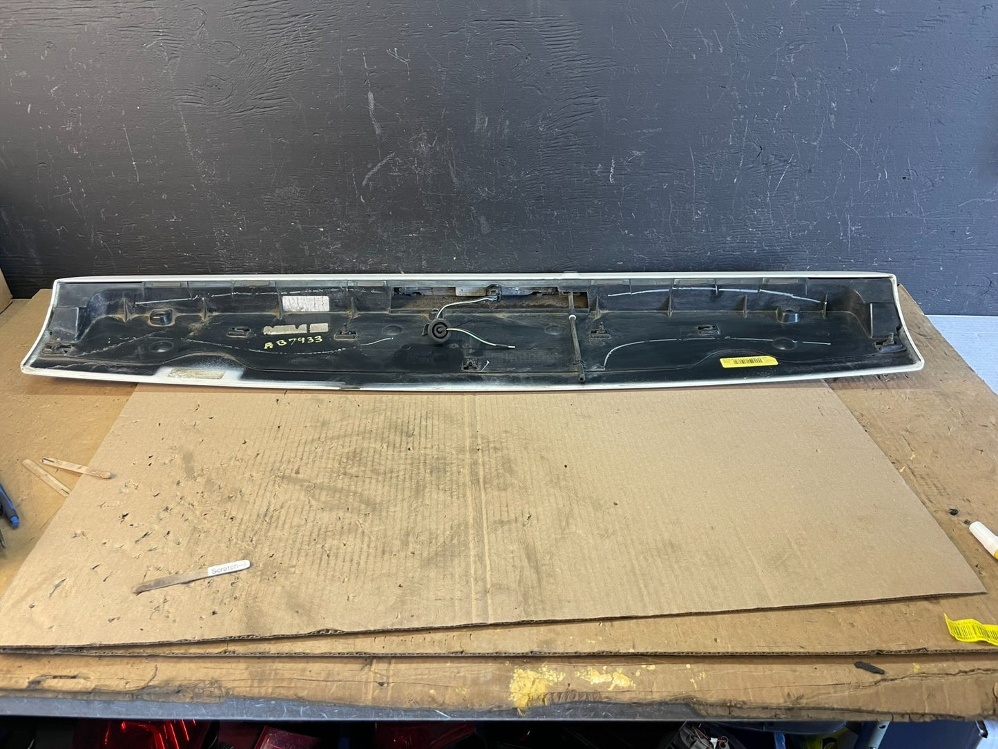 2011 to 2016 Chrysler Town & Country Rear Back Wing Spoiler AB7933  DG4