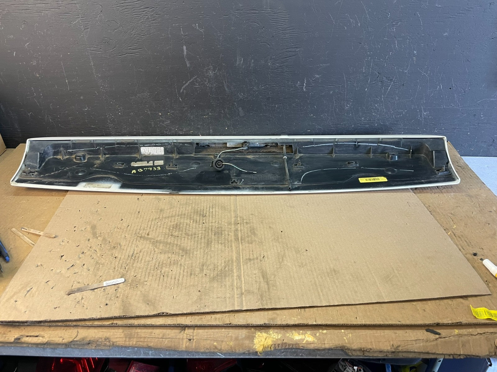 2011 to 2016 Chrysler Town & Country Rear Back Wing Spoiler AB7933  DG4