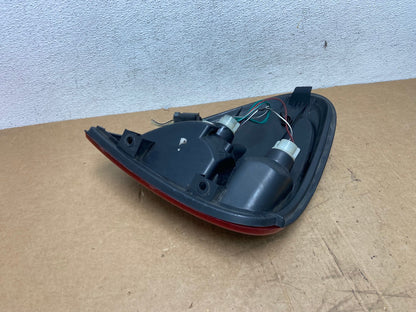 2004 - 2007 Dodge Grand Caravan Right Passenger Side Tail Light AD6345 LK5