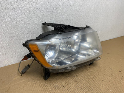 2011-2013 Jeep Grand Cherokee Right Passenger Halogen Headlight AC3998 DW2