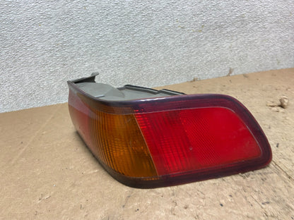 1997 1998 1999 Toyota Camry Tail Light Right Passenger Rh Side Oem AA51891