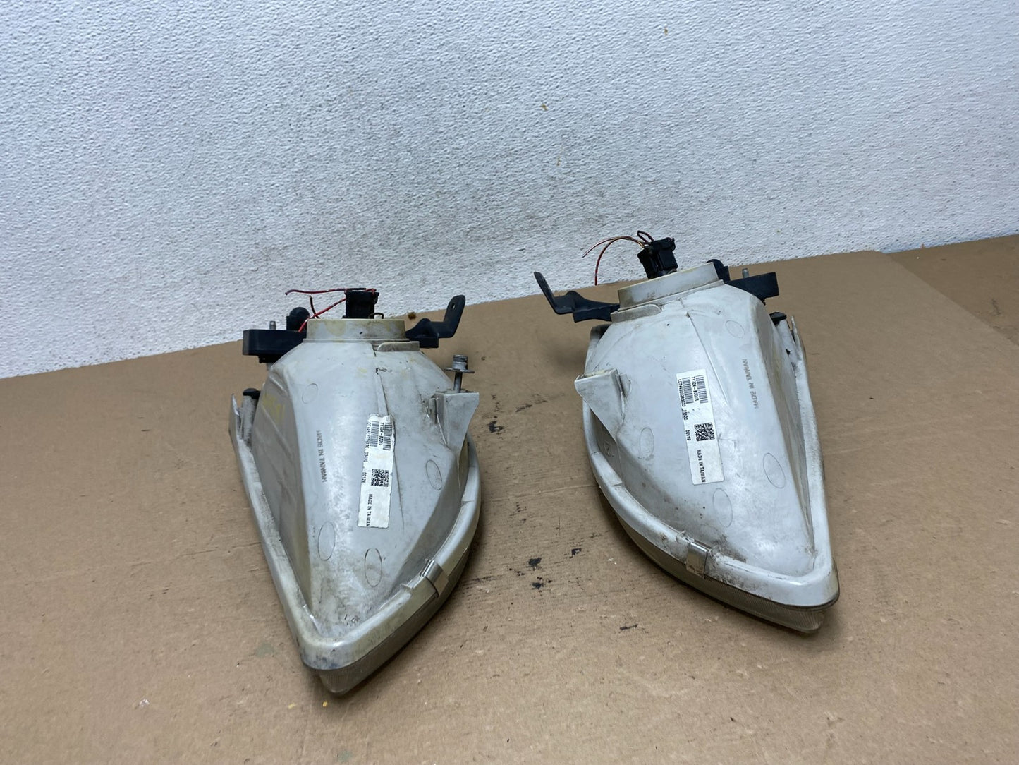 2001 2002 2003 Toyota Sienna Left+Right Side Set Headlights Halogen AF4581 DW9