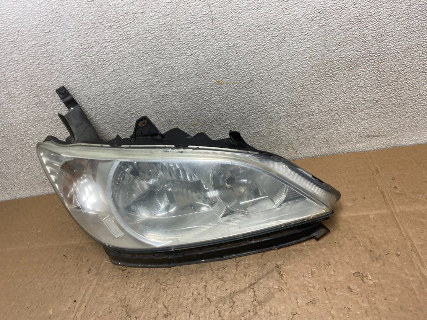 2004 2005 Honda Civic Sedan Headlight Halogen Right Passenger Rh Z1050 DW1
