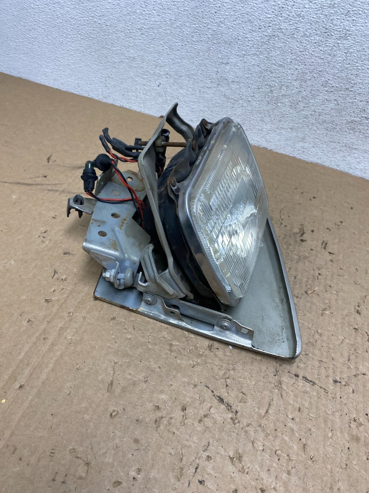 1989 to 1992 Ford Probe Right Pasenger RH Side Halogen Headlight AG1306 DG7