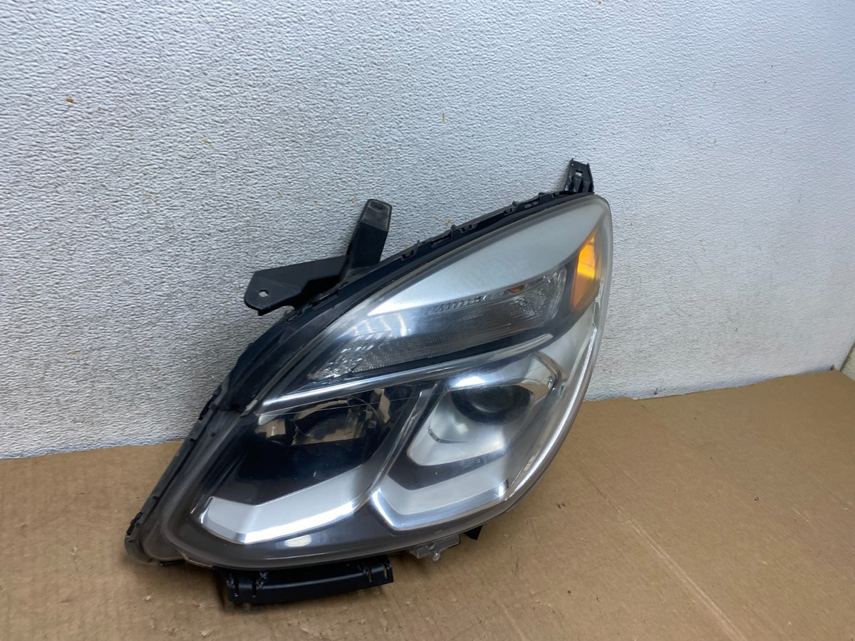 2016-2018 Chevrolet Equinox Left Driver LH Halogen Headlight AI8867 DW2