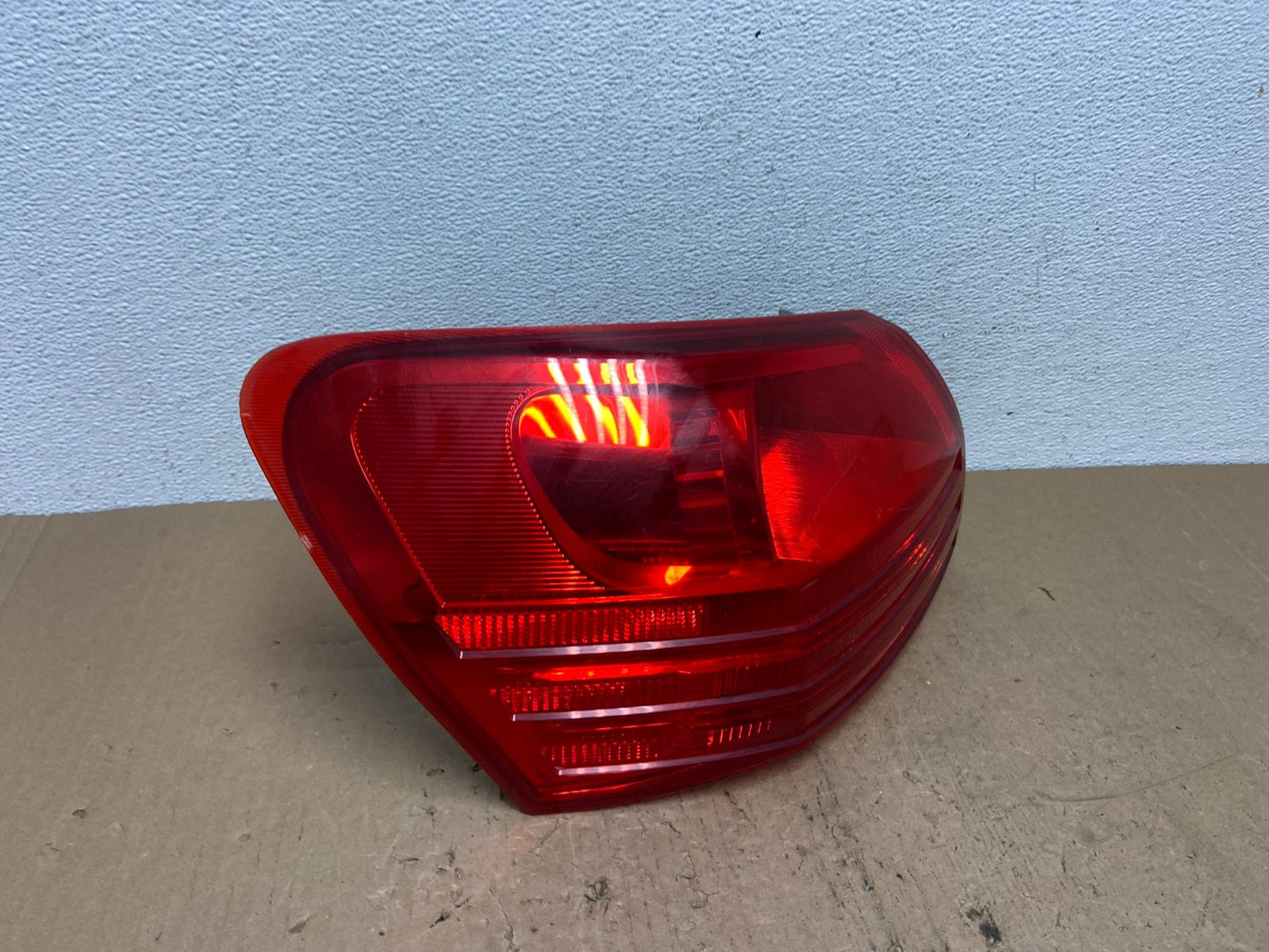 2008 to 2015 Nissan Rogue Left Driver Lh Side Tail Light AC6025 LK2
