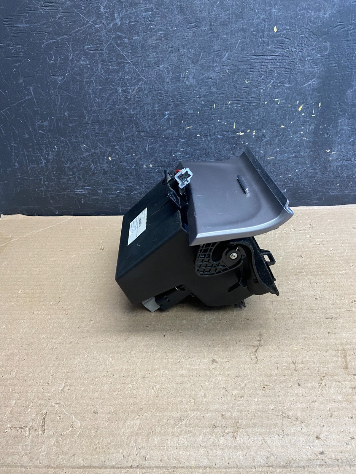 2014 2019 Jeep Grand Cherokee Dashboard Storage Compartment Ash Tray AH3967 PS1