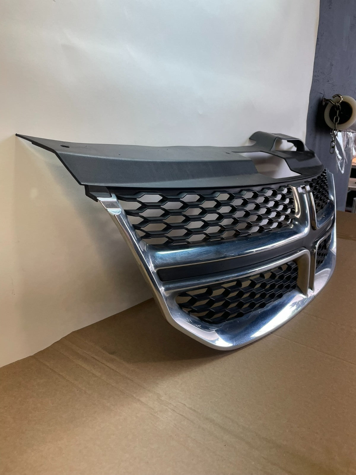 2011 to 2018 Dodge Journey Front Upper Chrome Grill Grille AG2998 DG2