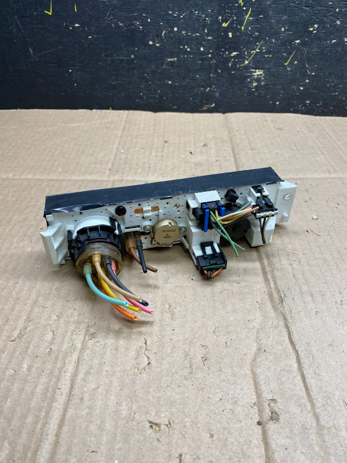2001 - 2007 GMC Chevrolet Express 1500 Climate Control A/C AA4689 DG3