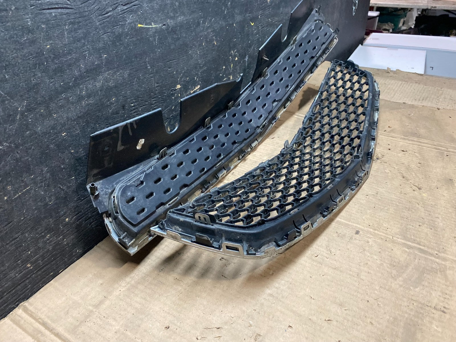 2010-2013 Chevrolet Equinox Upper Lower Set Front Chrome Grill Grille W2246 DG5