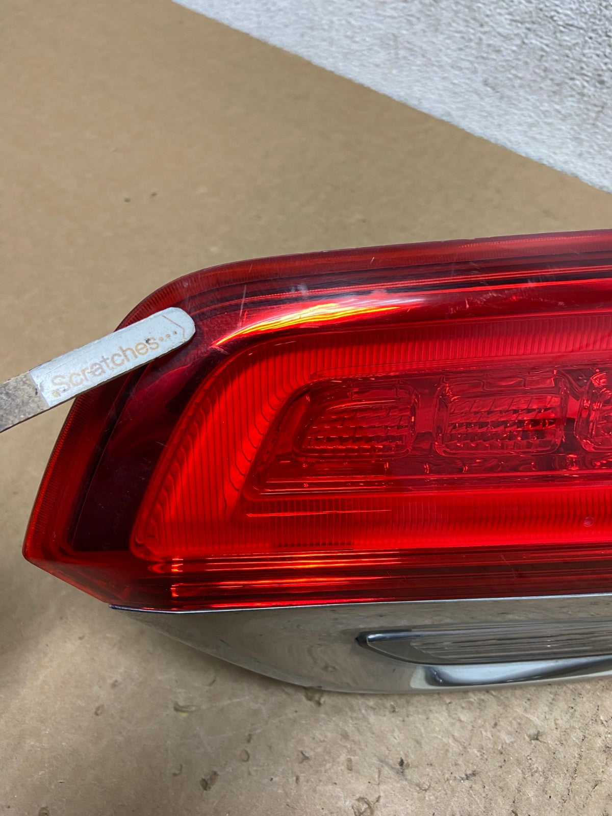 2014 - 2021 Jeep Grand Cherokee Right Passenger Inner Tail Light AI3657 LK3