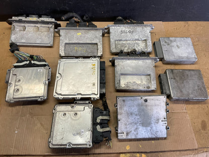 Mix of 10 Ford ECM Engine Computer Module AB76591