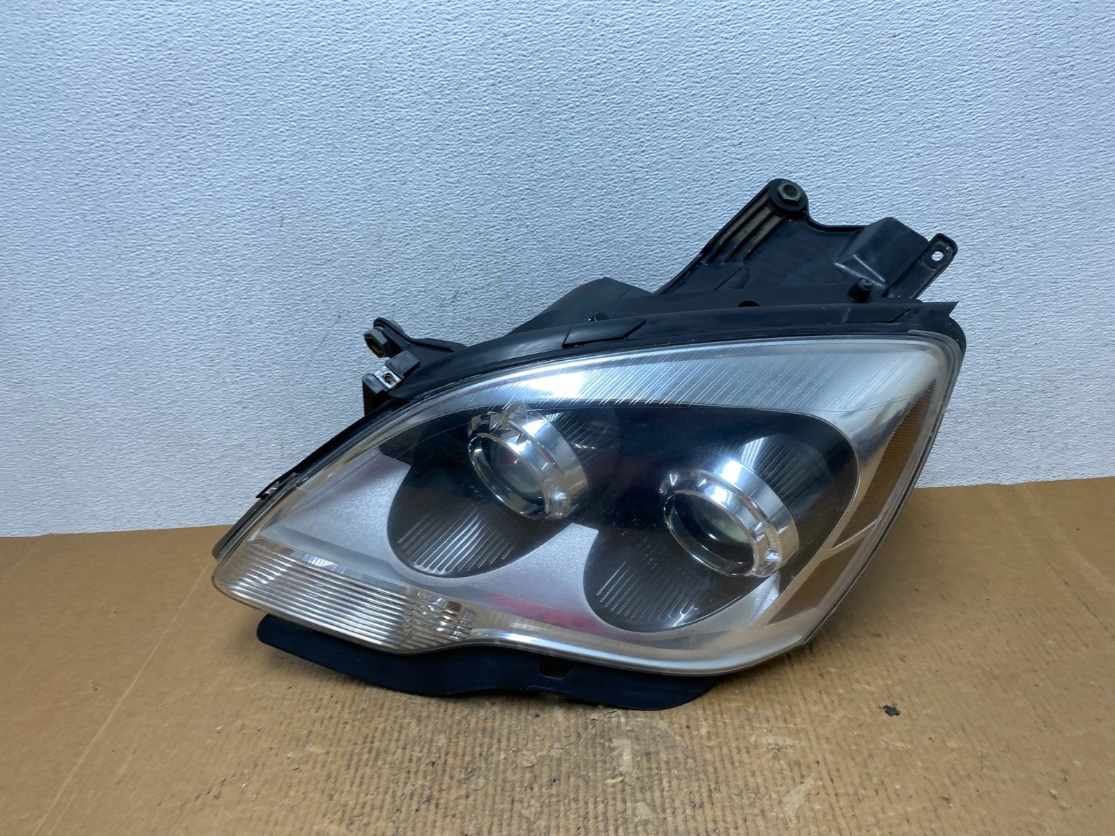 2007 to 2012 Gmc Acadia Halogen Headlight Left Driver LH Side AE2751 DW0