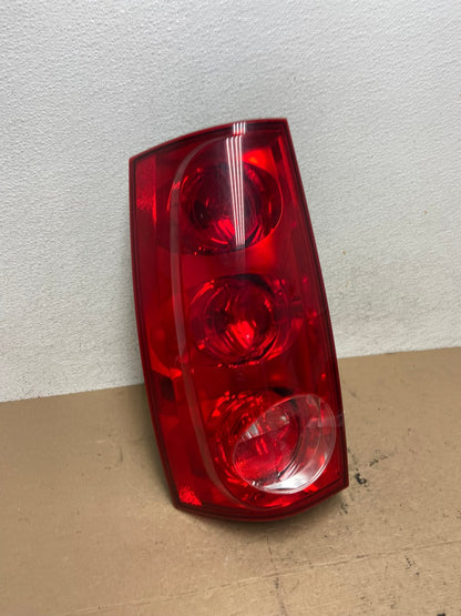 2007 to 2011 GMC Yukon Left Driver LH Side Tail Light AF4653 LK2