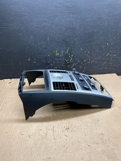 2008-2010 Chrysler Town Country Climate Control Panel Center Dash Trim Z1667 DG2