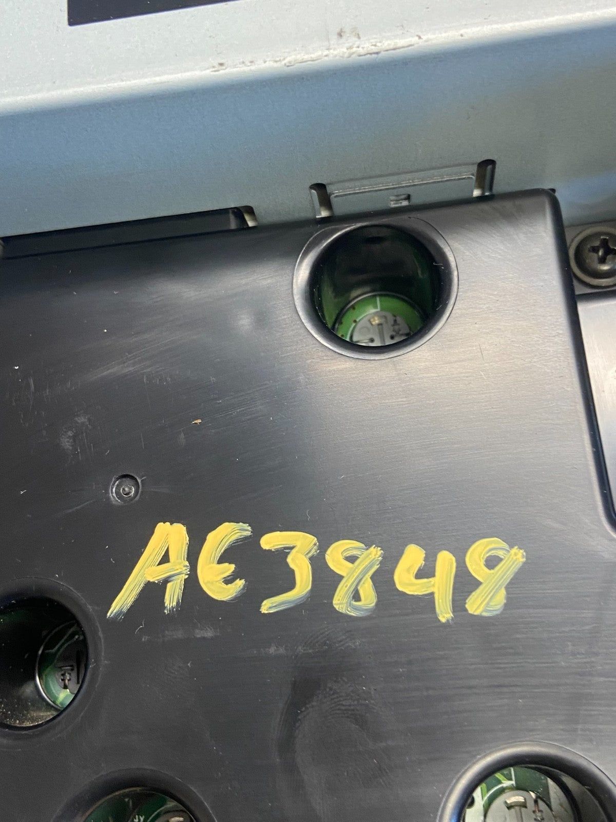 2005-2009 Lexus RX330 RX350 Radio AM/FM Climate Air Vent AE3848 DG6