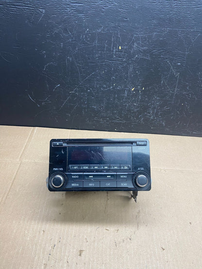 2014-2015 Mitsubishi Outlander Lancer CD Player AM FM Radio OEM ab9372 DG0