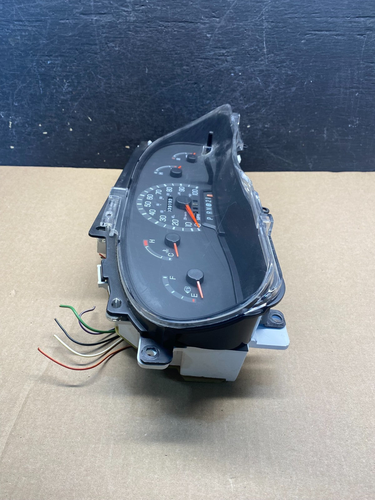 1999 to 2003 Ford E150 E250 E350 VAN Gauge Speedometer Cluster AG3860 DG1