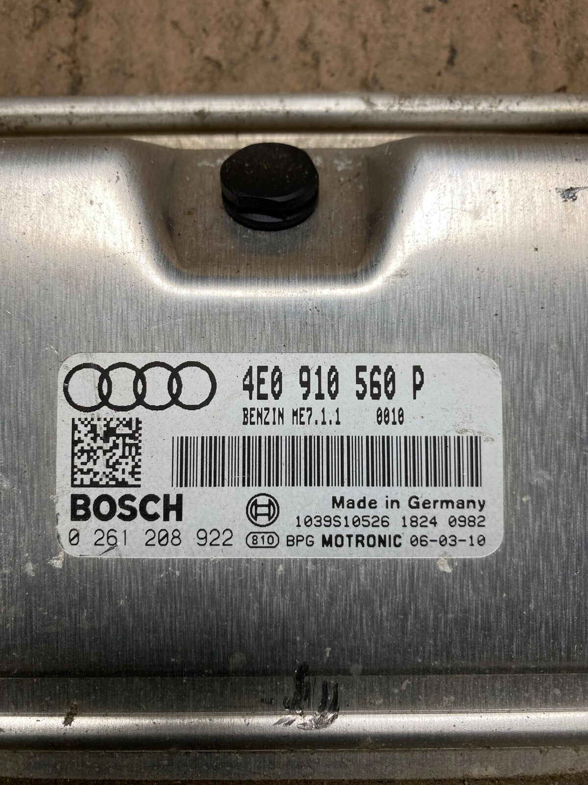2006 Audi A8 4.2L Engine Computer Module ECM 4E0 910 560 P A6736 PS3