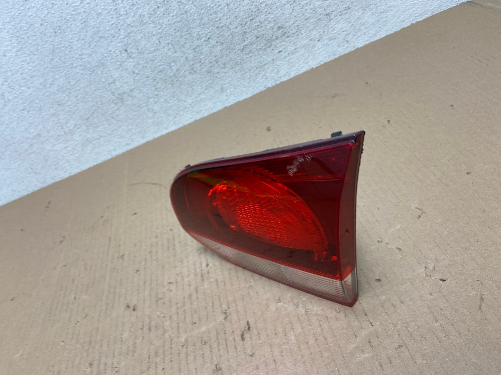 2010 to 2014 Volkswagen Golf GTI Hatchback Right Inner Tail Light AE7283 LK1