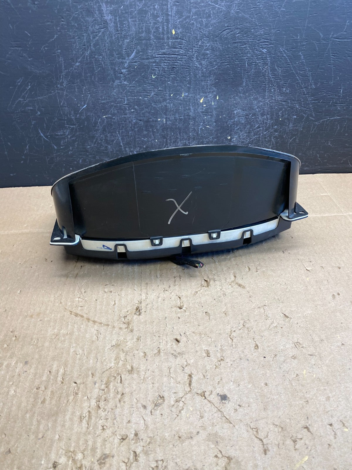 2008 to 2010 Chevrolet Express Speedometer Cluster Gauge AC9044 DW4
