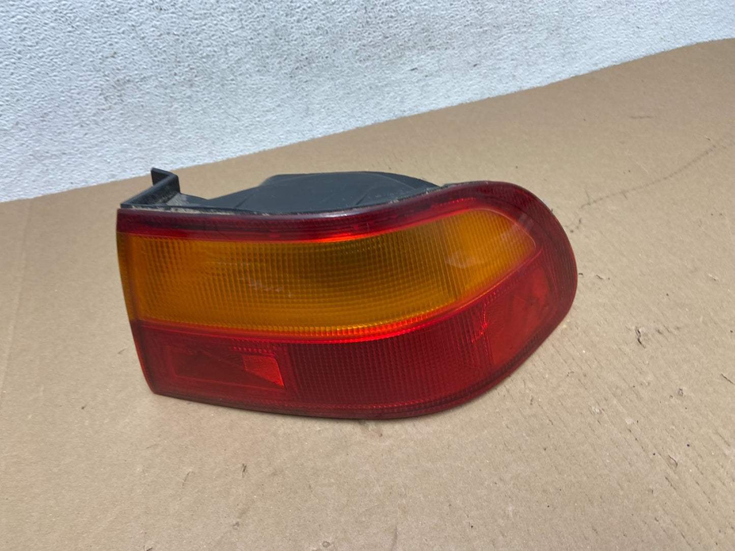 1992 to 1995 Honda Civic Right Passenger RH Side Tail Light AD6450 DW0