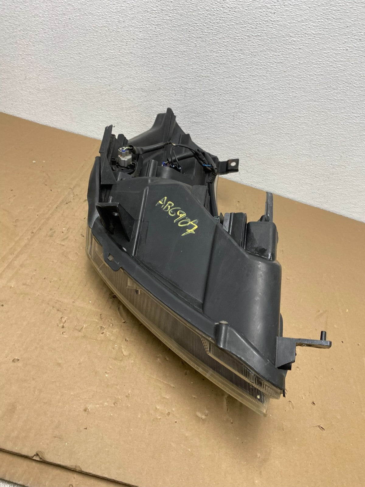 2004 to 2009 Nissan Quest Left Driver LH Black Headlight AB6907 DW10