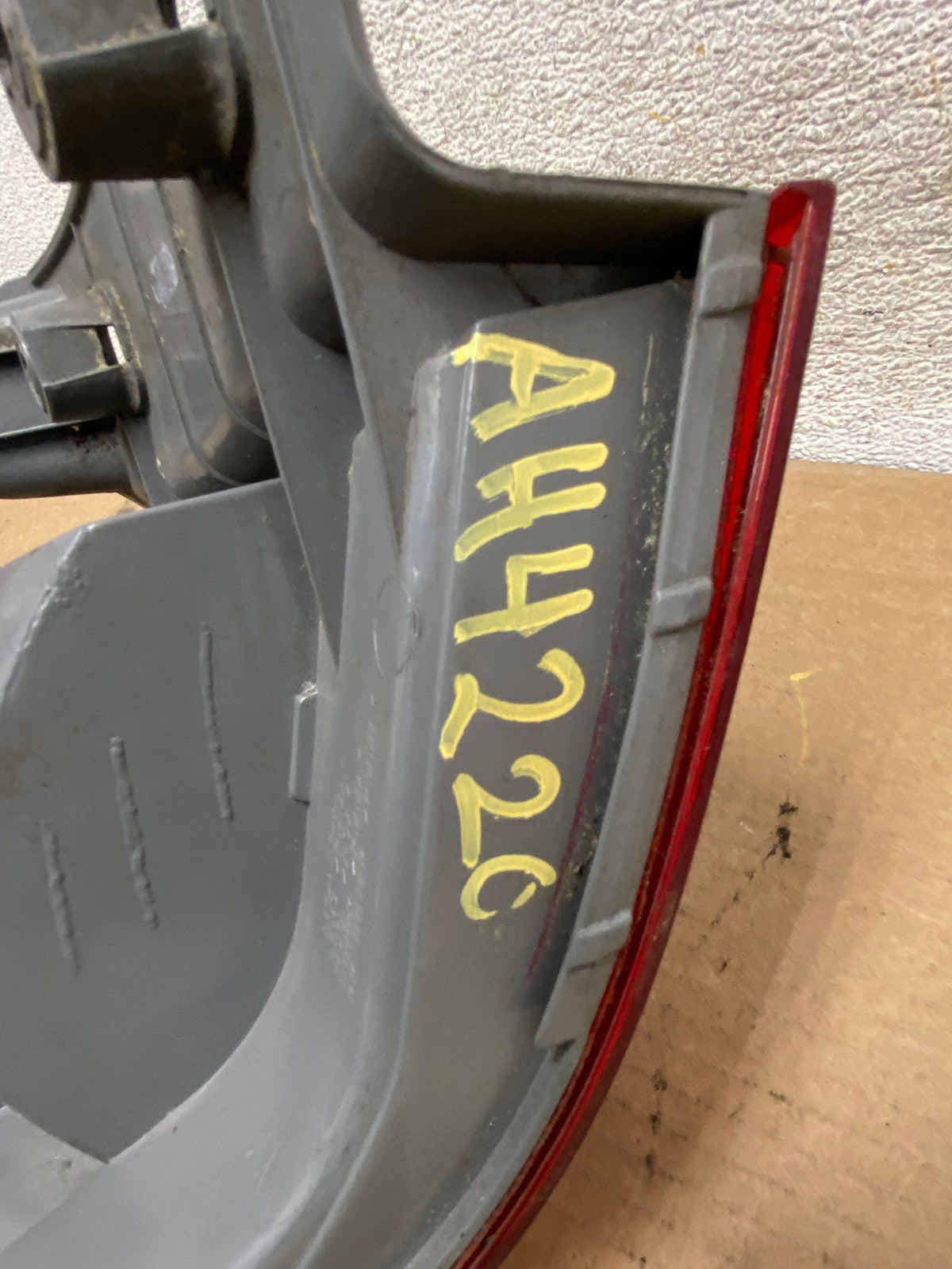 2005 2006 2007 Honda Odyssey Right Passenger RH Side Tail Light AH4220 LK5