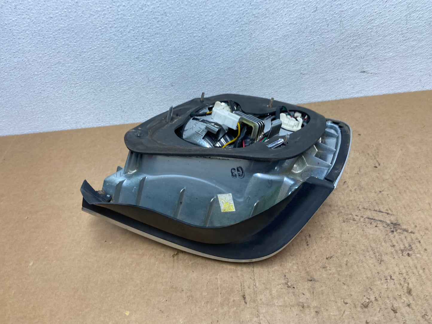 2004 to 2005 Hyundai XG350 Passenger Right Side Tail Light AC3310 LK5