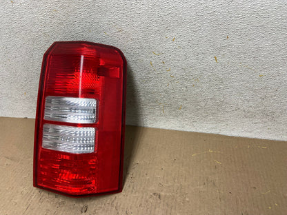 2008-2016 Jeep Patriot Right Passenger Rh Side Tail Light AH5991 LK2