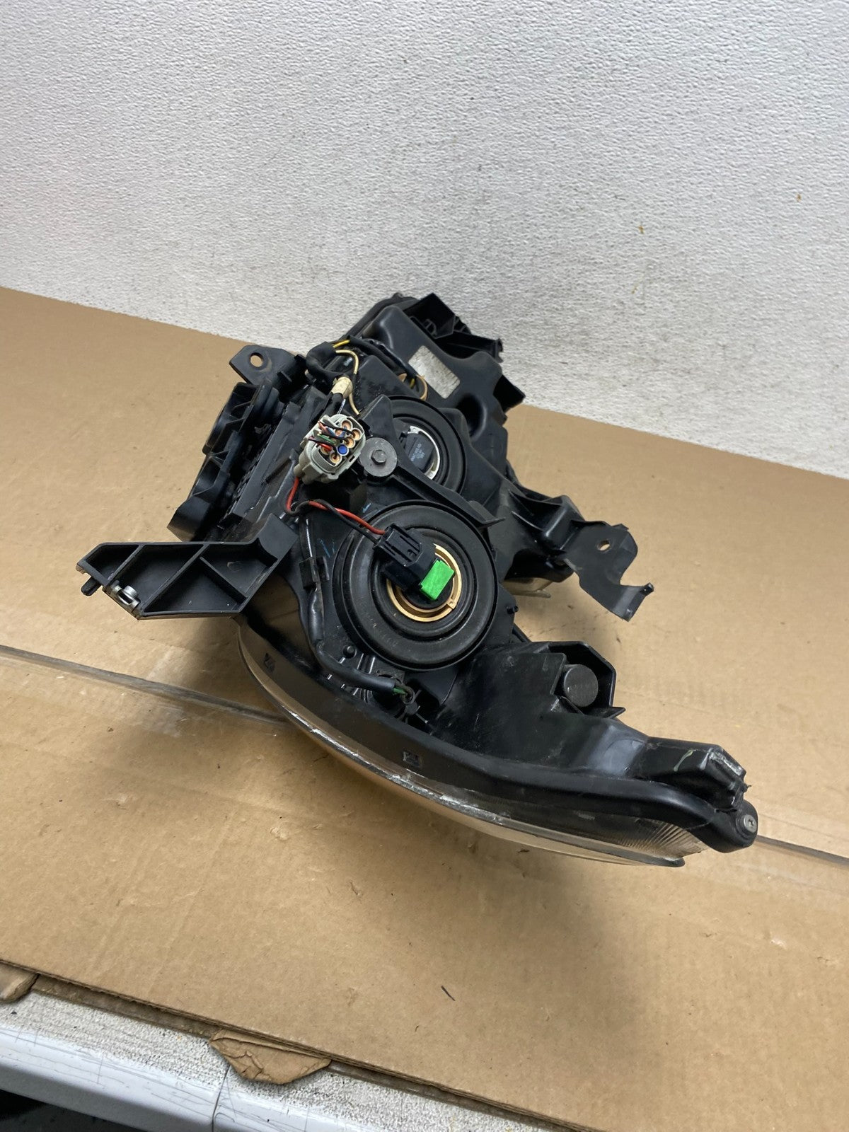 2016 - 2018 Nissan Altima Right Passenger RH Halogen Headlight AE6750 DW8
