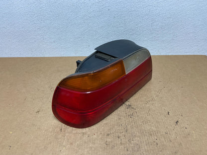1998 to 2001 BMW E38 7-Series Left Driver LH Side Tail Light AC3333 DG2