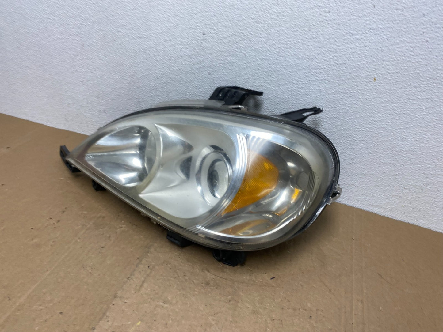 2002 - 2005 Mercedes ML ML350 ML500 Left Driver LH Halogen Headlight AC5819 DW1