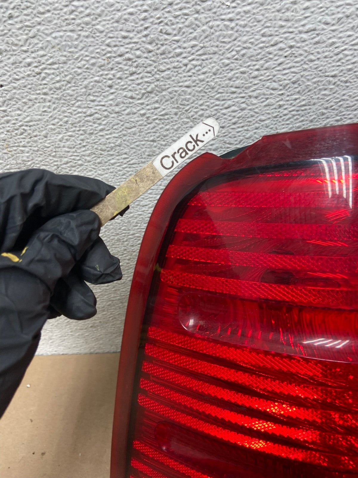 2002 to 2005 Ford Explorer Left Driver Lh Side Tail light AG5411 LK4
