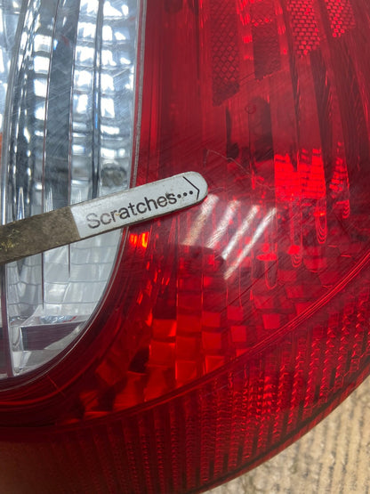 2002 2003 2004 Toyota Camry Left Driver LH Side Tail Light AE2855 LK3