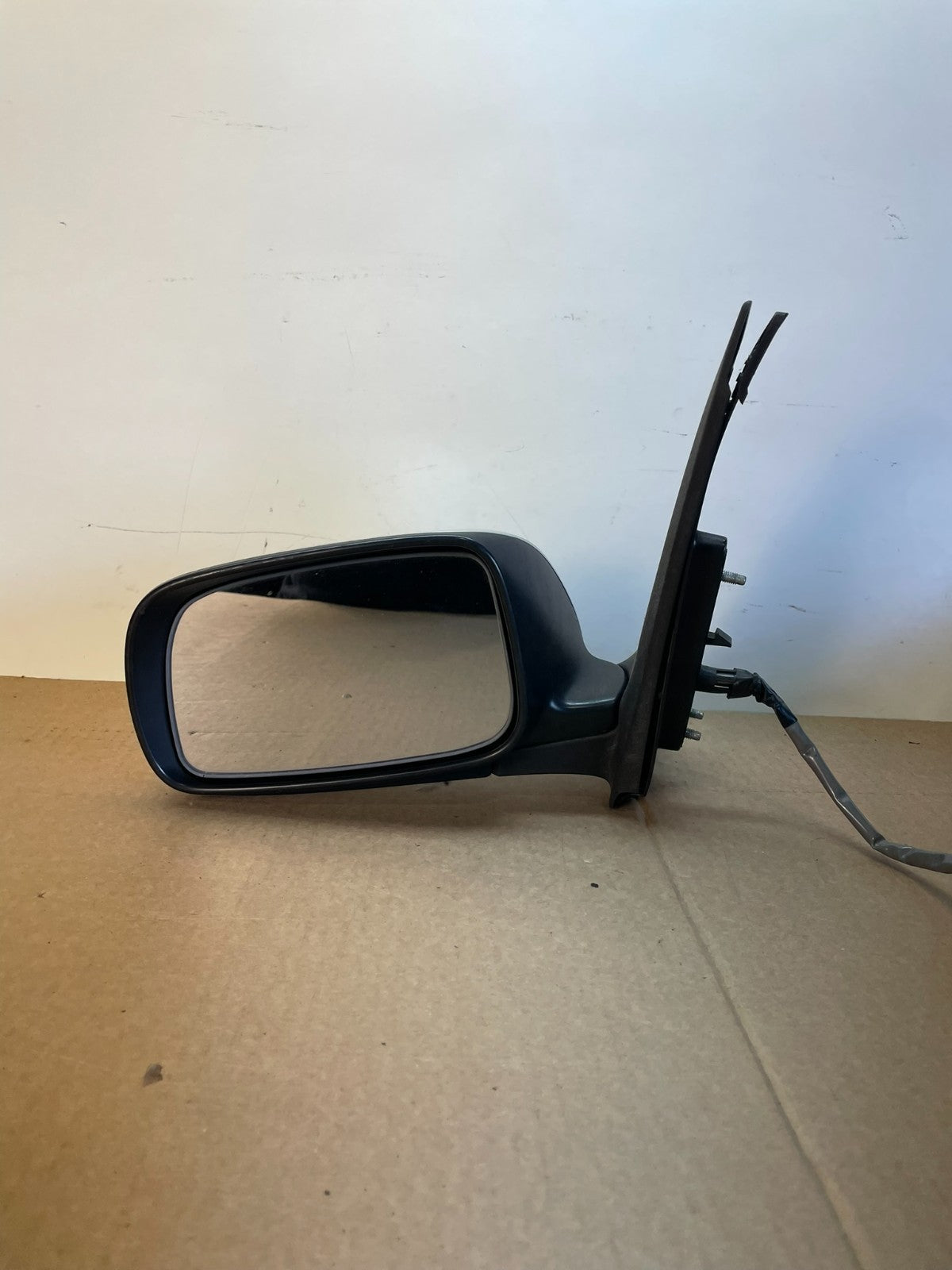 2004 to 2009 Toyota Prius Left Driver LH View Door Mirror AH6095 DG9