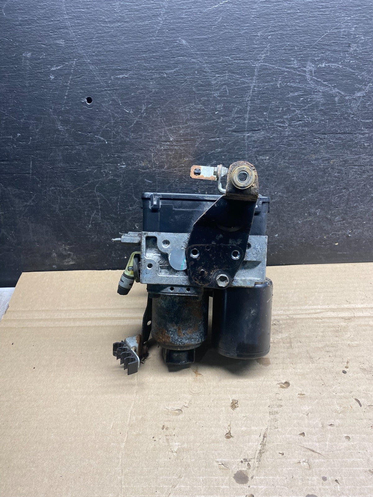 2004 - 2009 Toyota Prius ABS Brake Pump Anti Lock Module ah7605 DG2