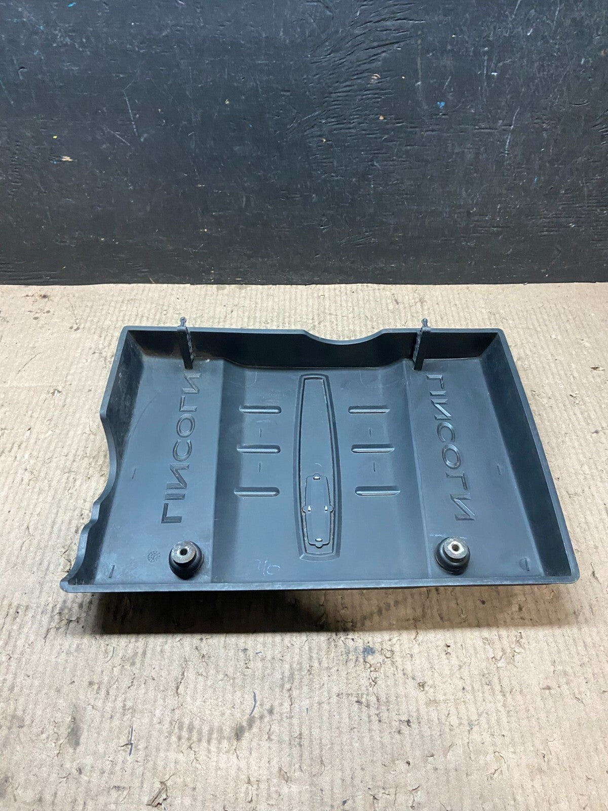 2007 to 2014 Lincoln Navigator 5.4L V8 Engine Motor Cover i7913 DG14
