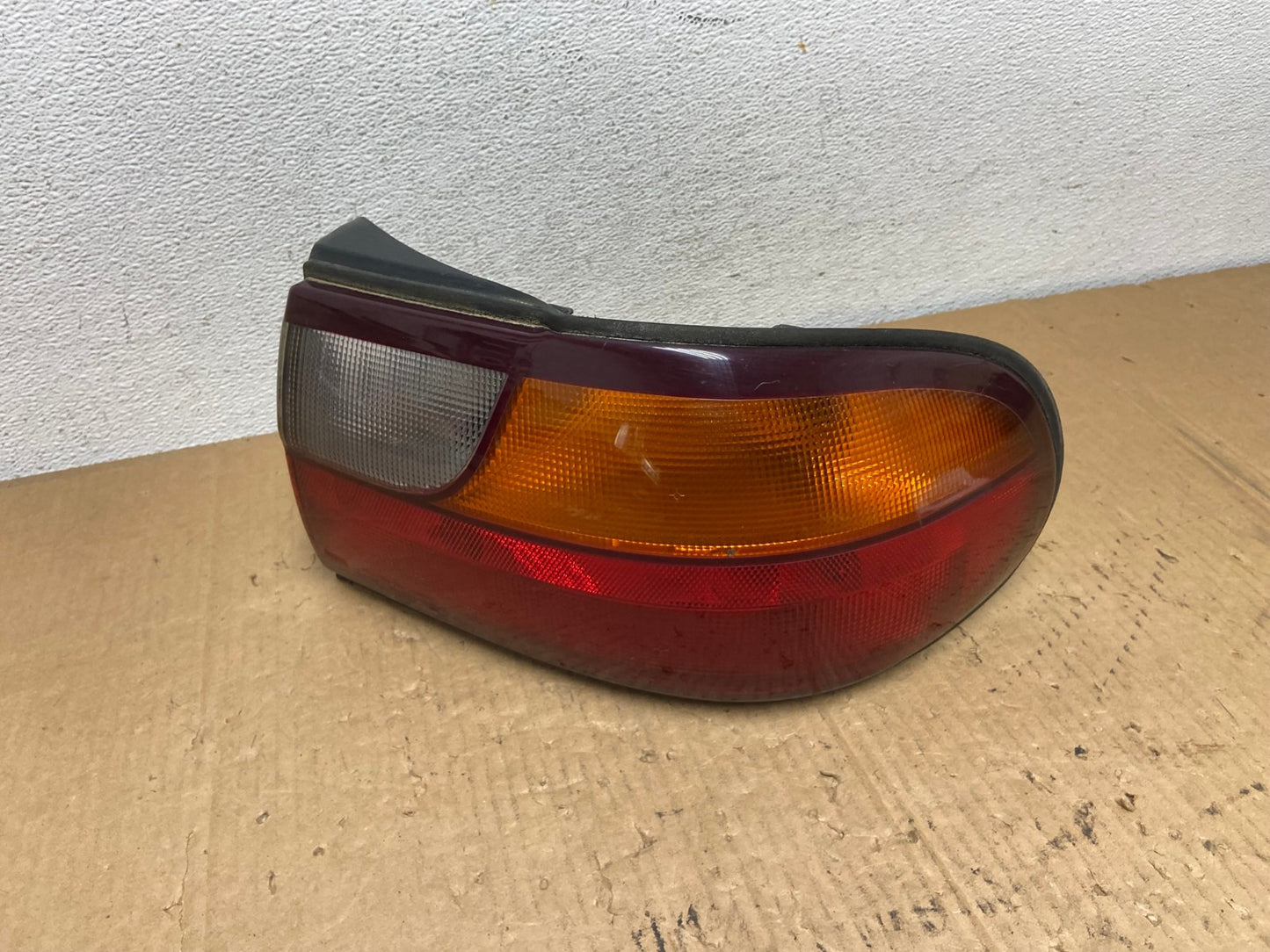 1997 to 2003 Chevrolet Malibu Passenger Right RH Side Tail Light AD1145 LK0