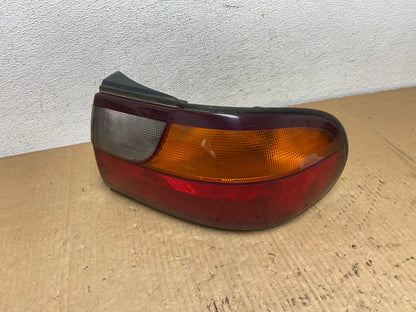 1997 to 2003 Chevrolet Malibu Passenger Right RH Side Tail Light AD1145 LK0