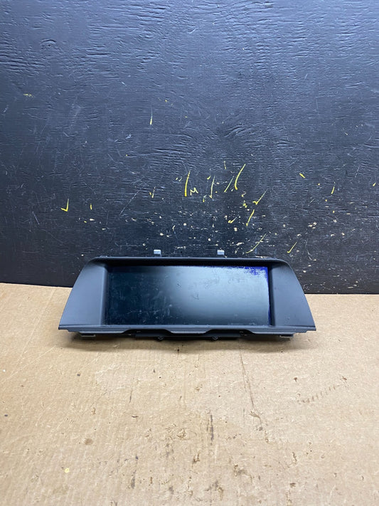 2011-2016 BMW F10 528i 550i Central Information Display Monitor Screen Z4369 DG0