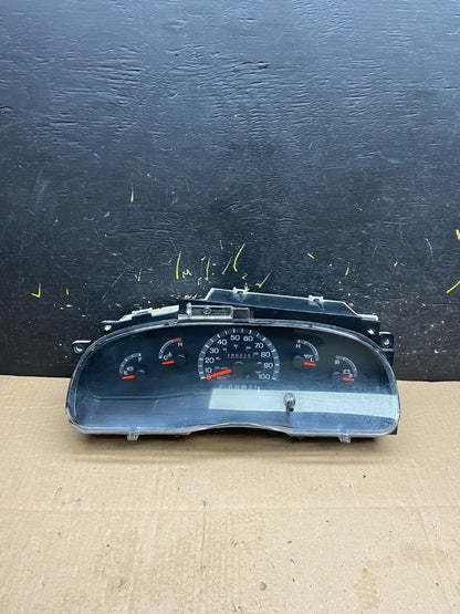 2001 - 2002 Ford Econoline E250 E350 Van Speedometer Instrument Cluster z0088 DG0