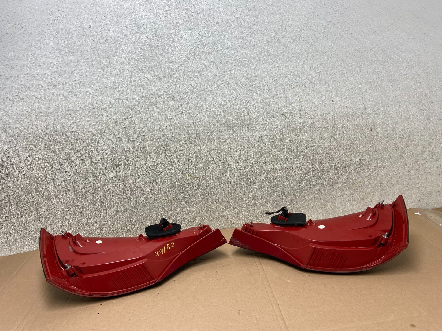2010 - 2015 Audi Q7 Left+Right Side Tail Lights Oem X9182 DW9