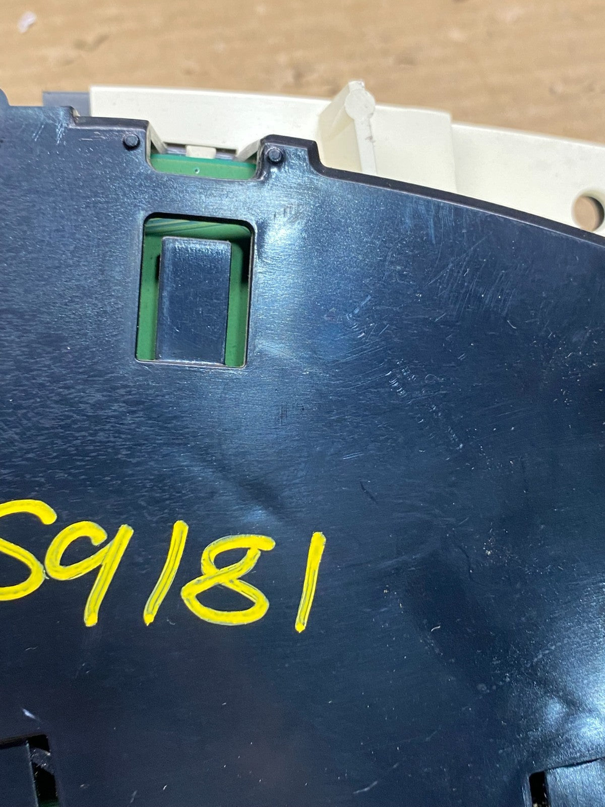 2003 to 2007 Chevrolet Express Speedometer Cluster Gauge 25755008 S9181 DG6